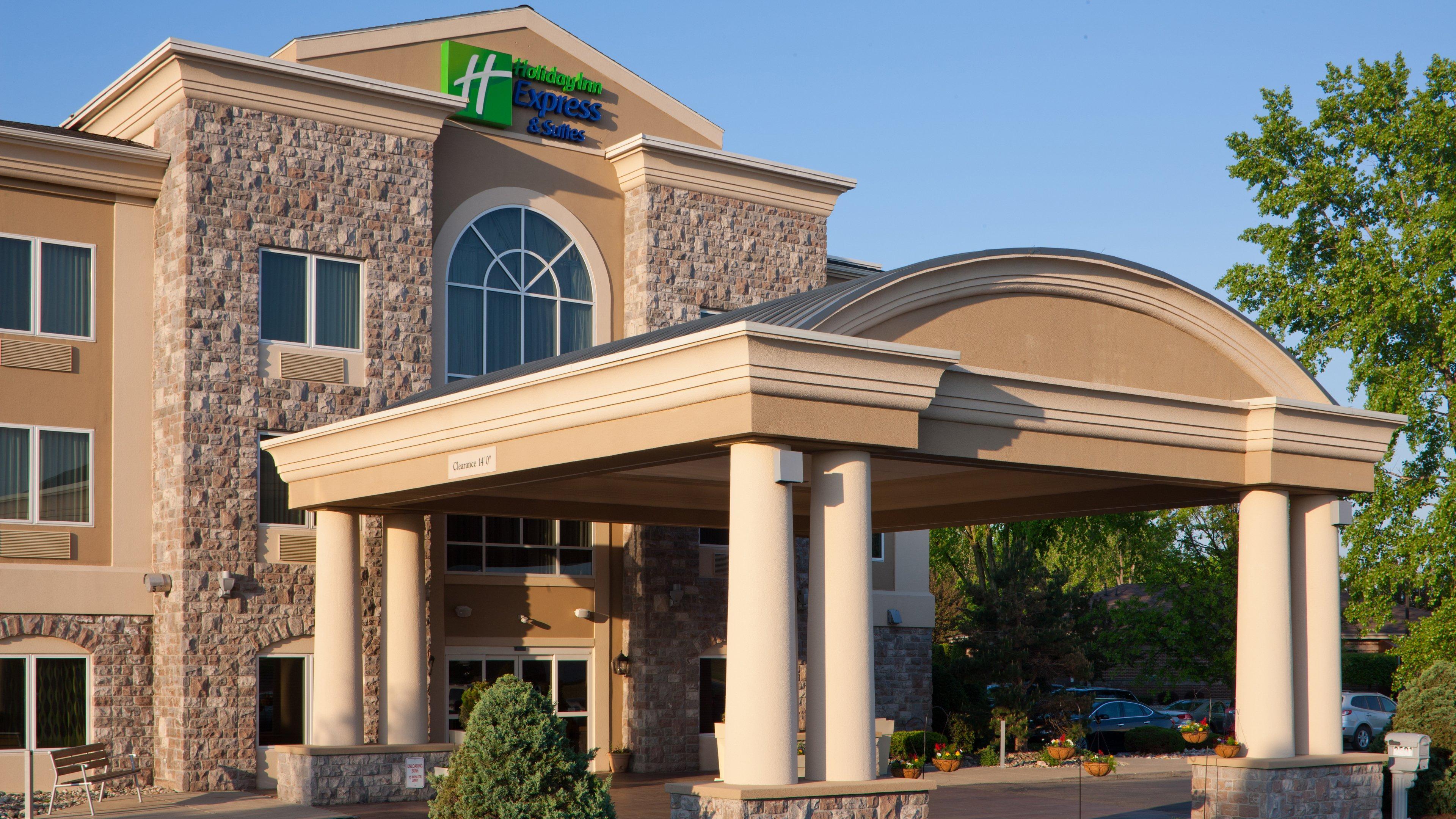 Holiday Inn Express Hotel & Suites Saginaw By Ihg Exterior foto